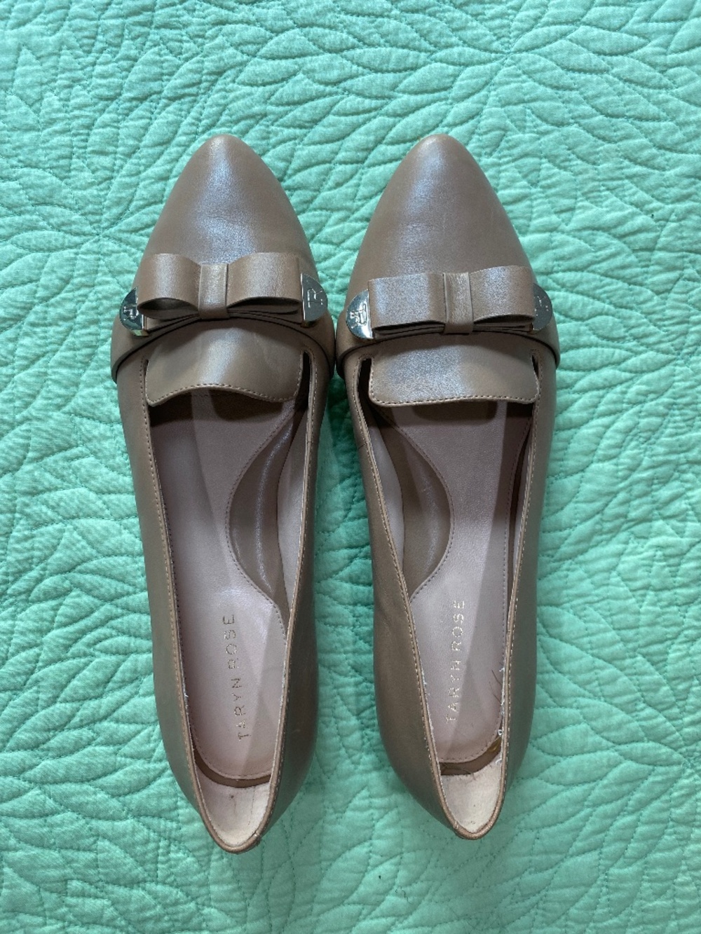 Taryn Rose Khaki Leather Flats